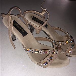 Johnathan Kayne prom/pageant style low heels!